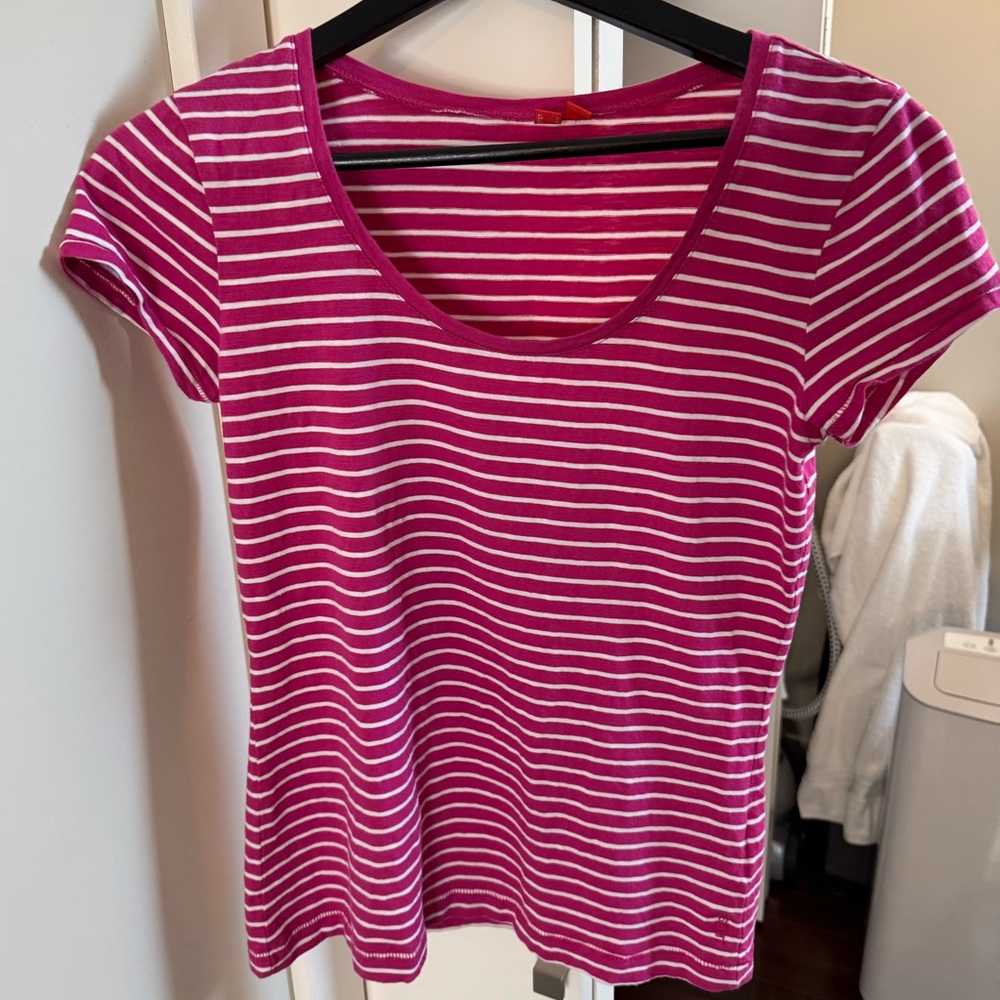 🟢ESPRIT Pink Striped Women's Top size small. NWOT.🟢